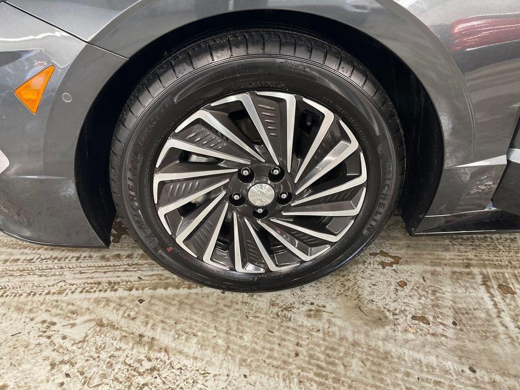 Certified Used 2023 Gray Hyundai Limited image 11