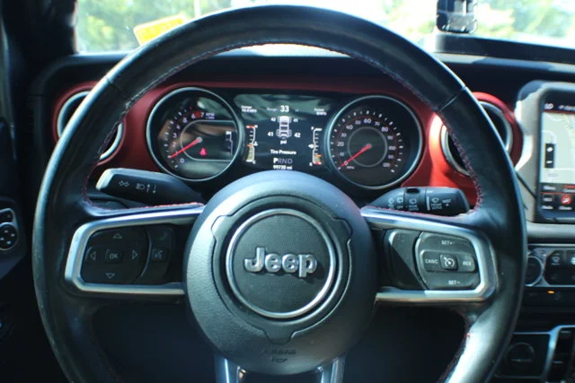 Used 2020 Granite Crystal Metallic Clearcoat Jeep Rubicon image 8