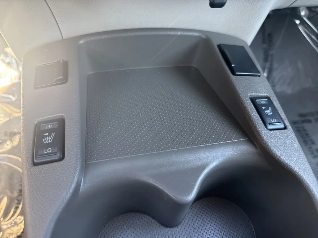 Used 2012 White Nissan SV image 19