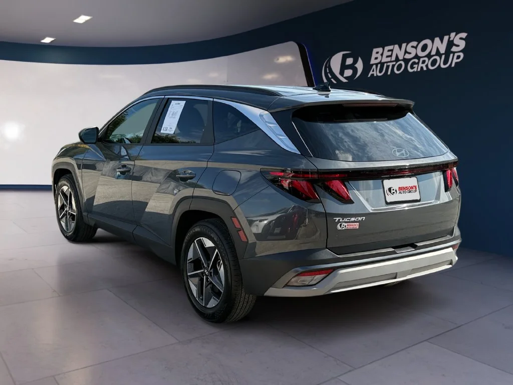 Used 2025 Gray Hyundai SEL image 3
