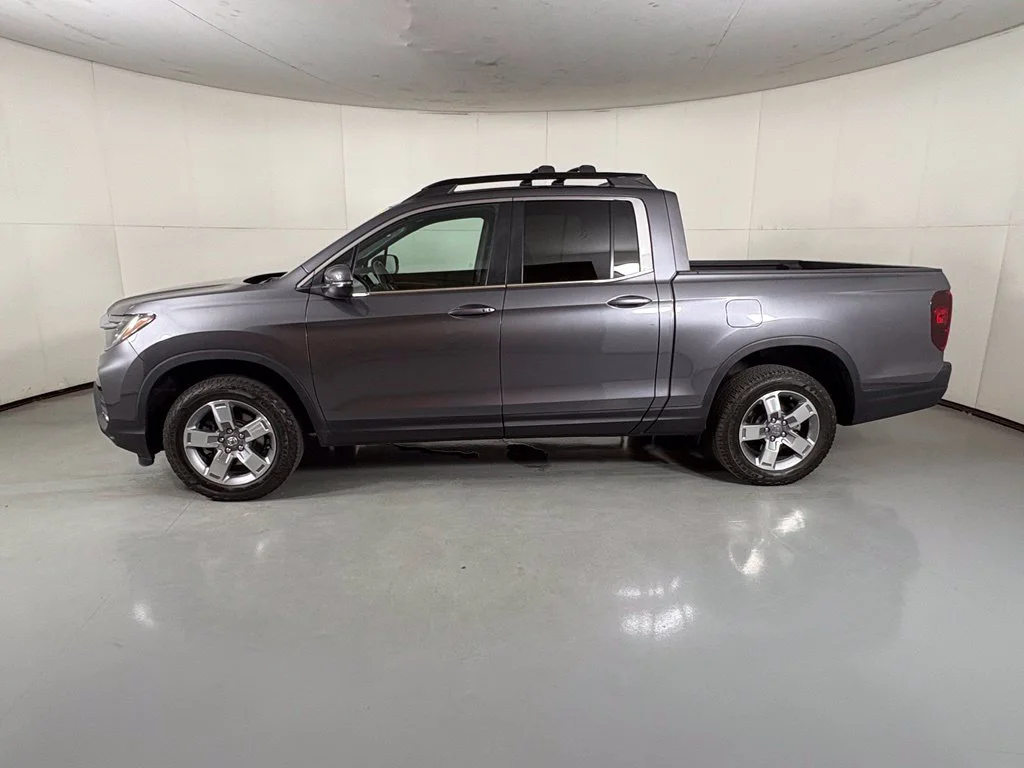 Used 2025 Gray Honda RTL image 5