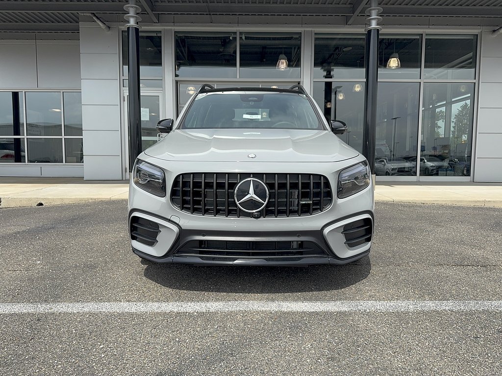 New 2026 MANUFAKTUR Alpine Grey Mercedes-Benz AMG® GLB 35 image 6