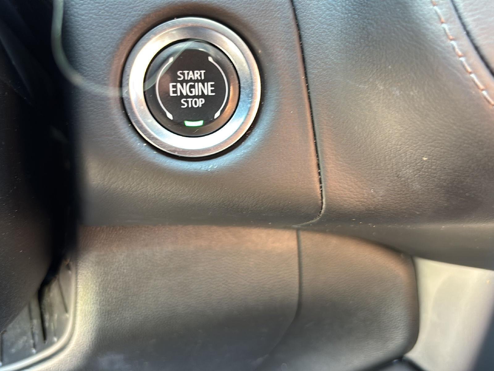 Used 2024 Summit White Chevrolet Z71 image 25