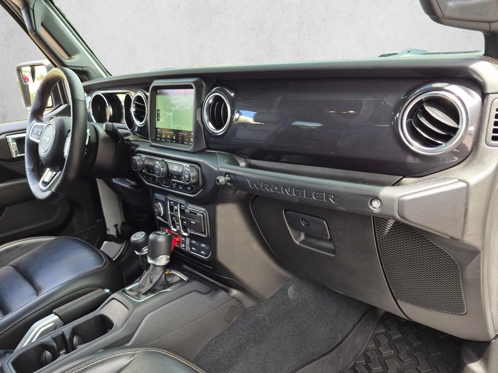 Used 2022 Silver Zynith Clearcoat Jeep Unlimited Rubicon 392 image 20