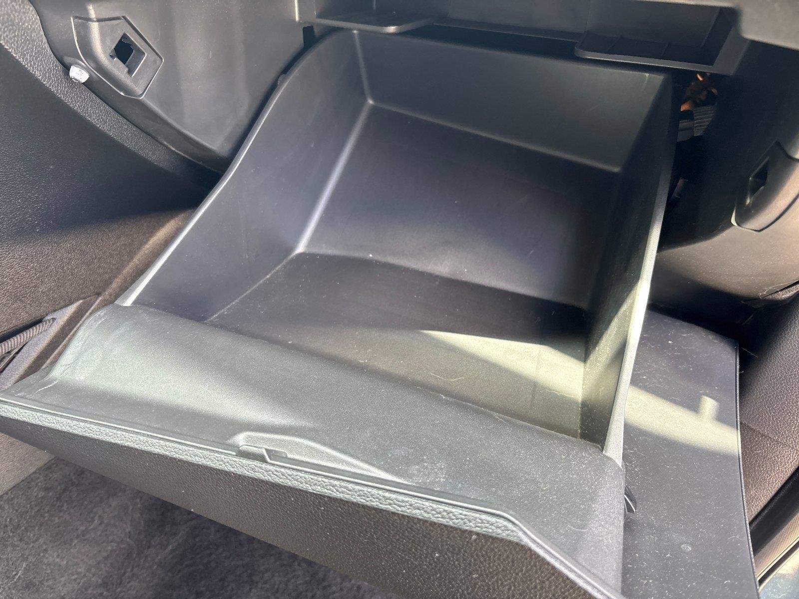 Used 2019  Ford SEL image 40