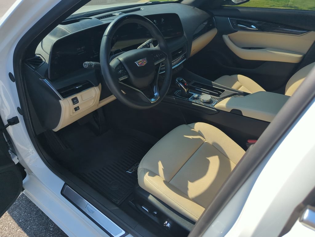 Used 2025 Summit White Cadillac Premium Luxury image 10