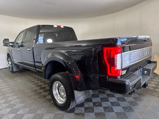 Used 2017 Black Ford Platinum image 6