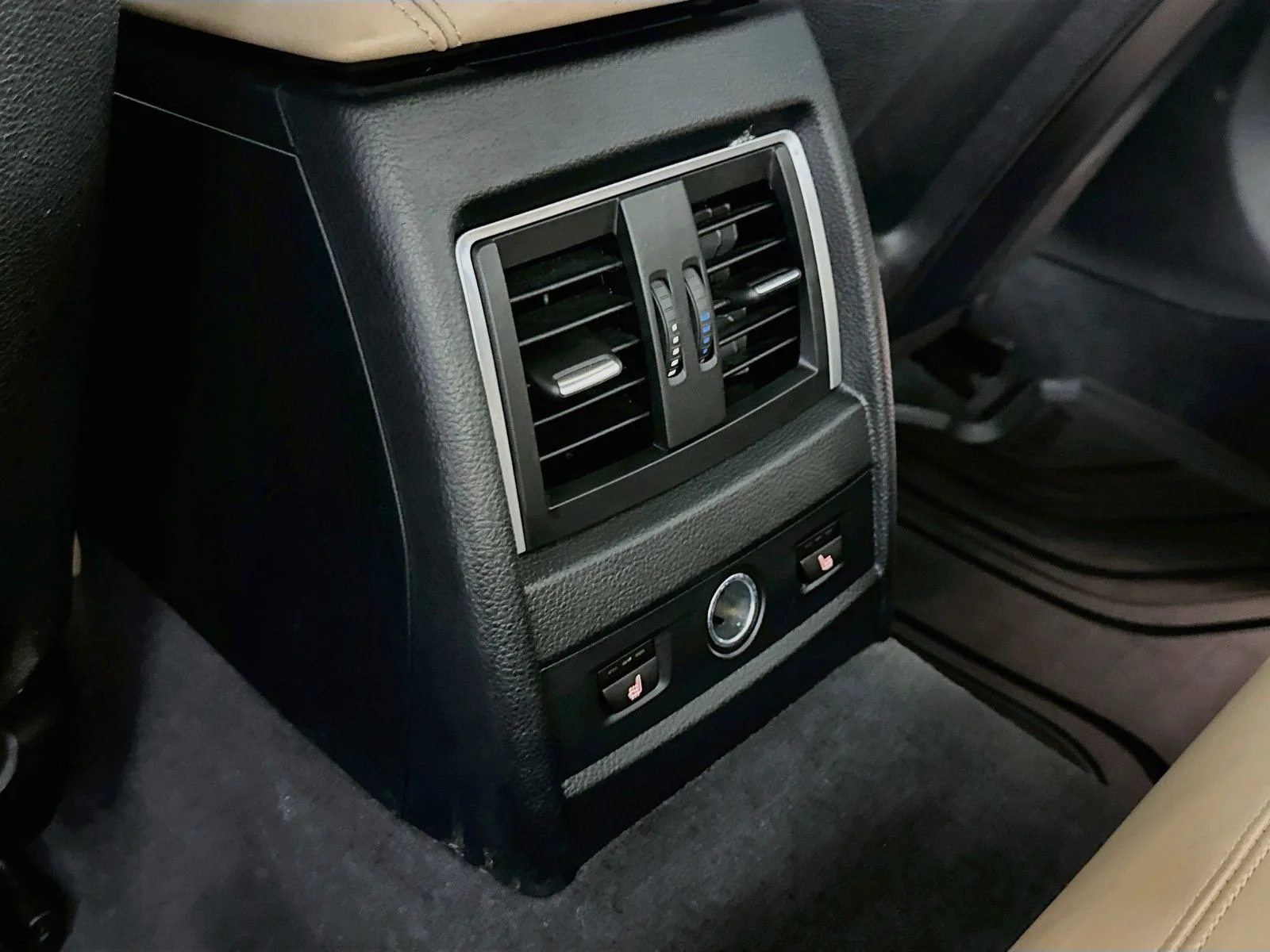 Used 2016 White BMW Base image 27