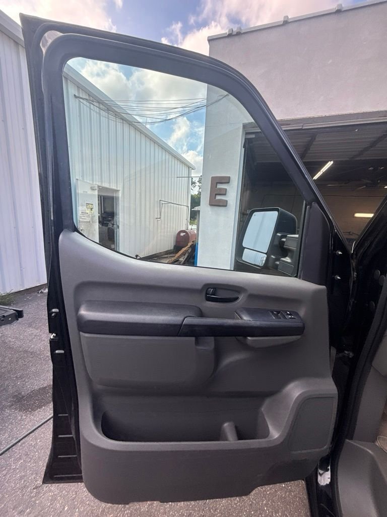 Used 2021 Black Nissan SL image 11