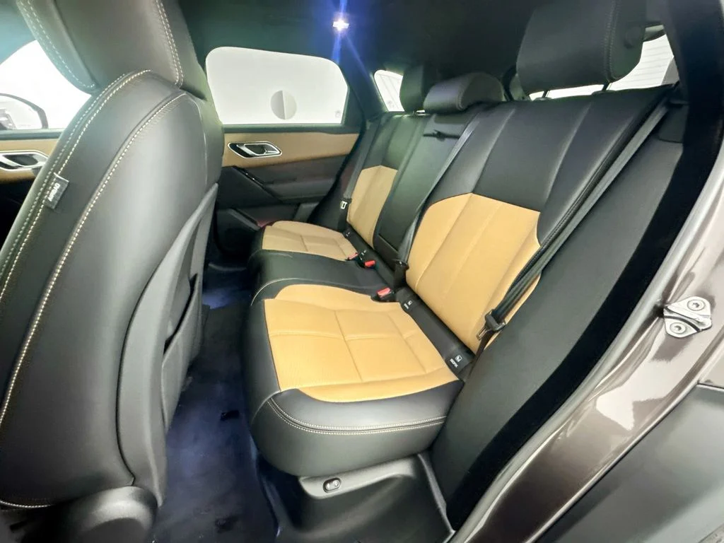 New 2026 Charente Grey Land Rover Autobiography image 25