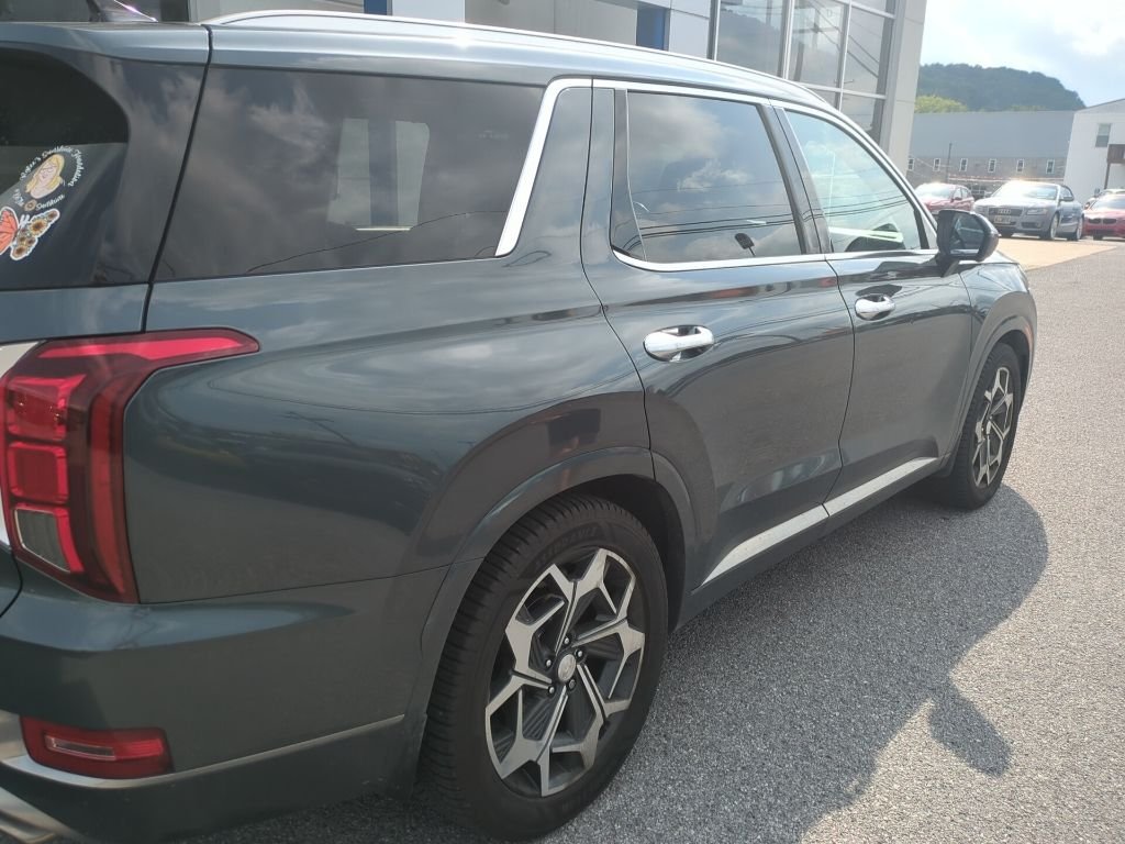 Used 2022 Gray Hyundai Calligraphy image 2