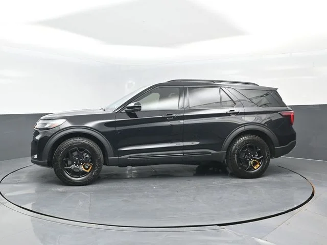 New 2026 Agate Black Metallic Ford Tremor® image 4