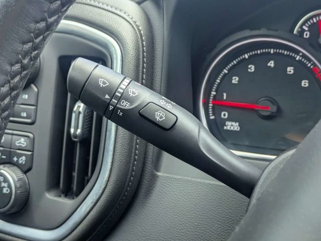Used 2021 Silver Chevrolet RST image 26