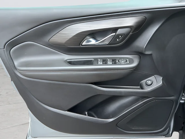 Used 2023 Silver GMC SLE image 11