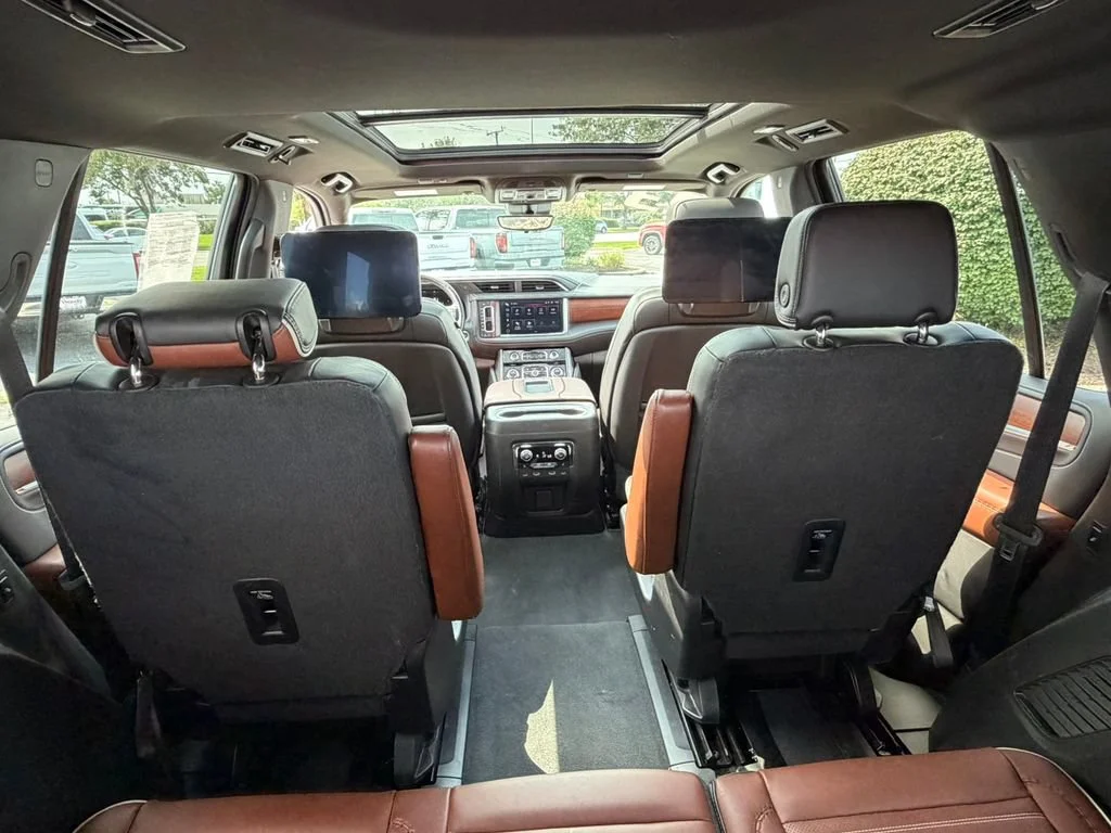 2023 GMC Yukon Denali Ultimate - Photo 12