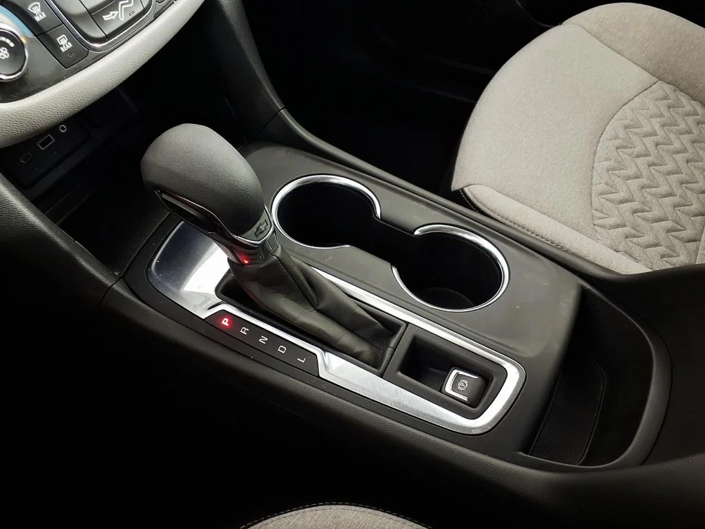 Used 2024 White Chevrolet LS image 20