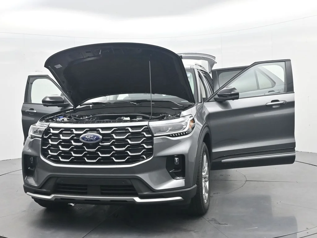 New 2026 Carbonized Gray Metallic Ford Platinum™ image 53