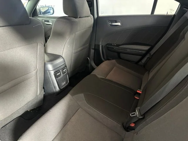 Used 2020  Dodge SXT image 19