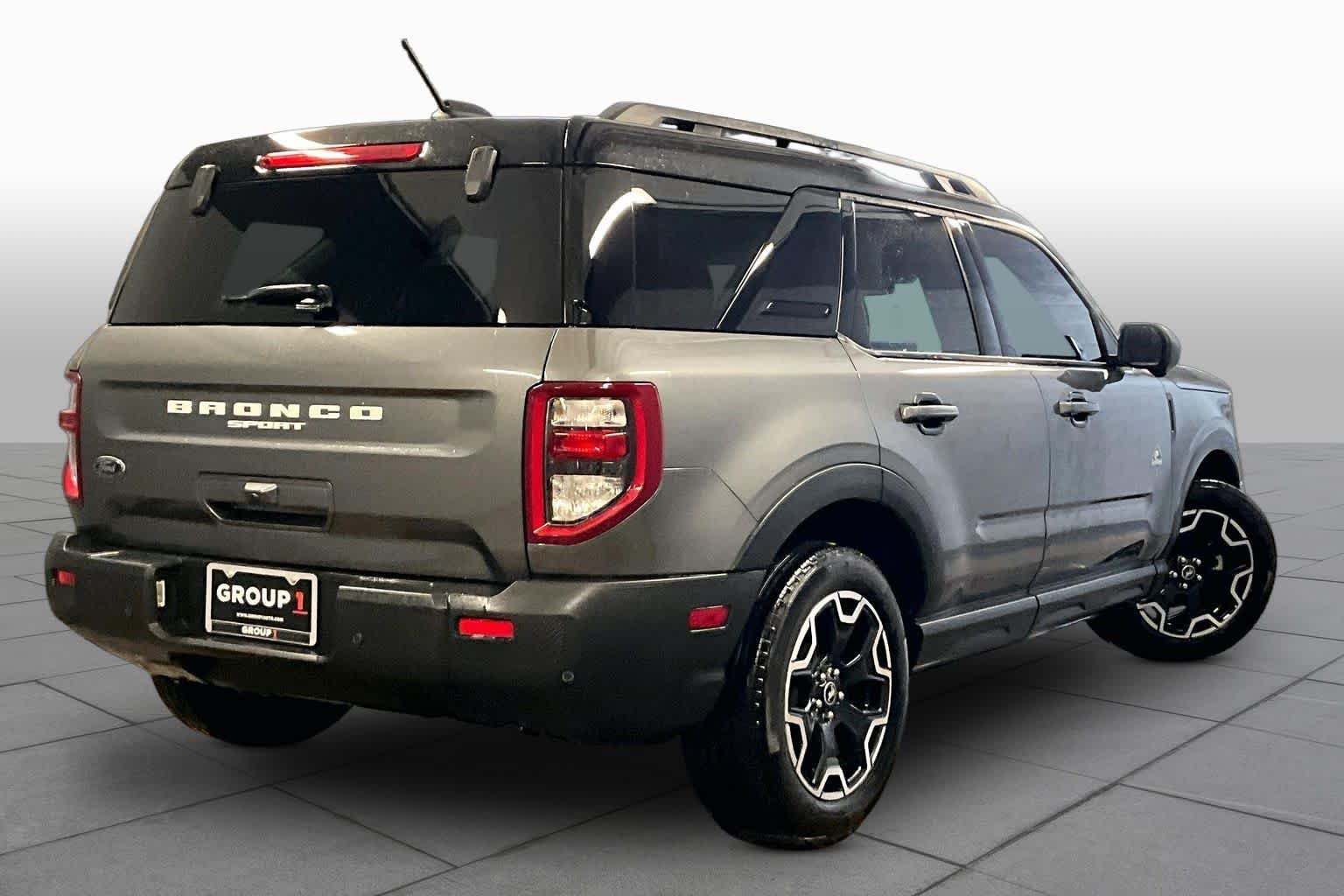 Used 2025 Carbonized Gray Ford Outer Banks image 11