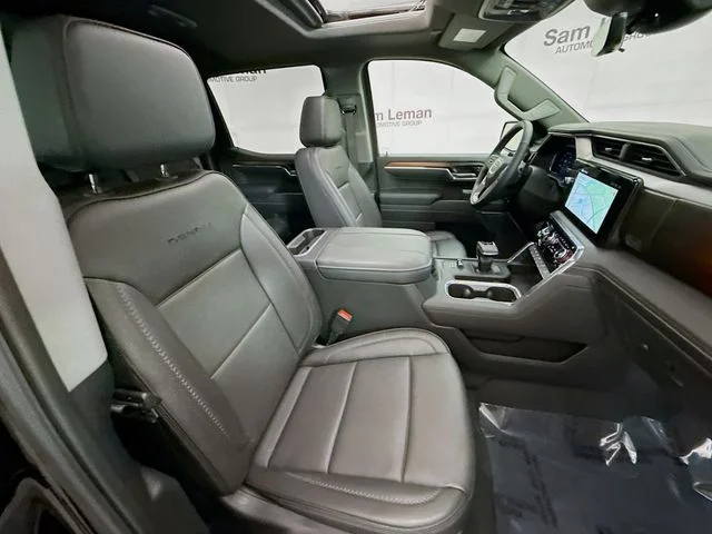 Used 2025 Black GMC Denali image 31