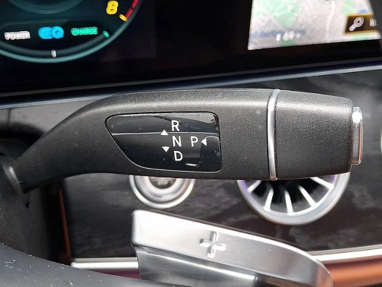 Used 2022 Obsidian Black Metallic Mercedes-Benz 4MATIC® image 30