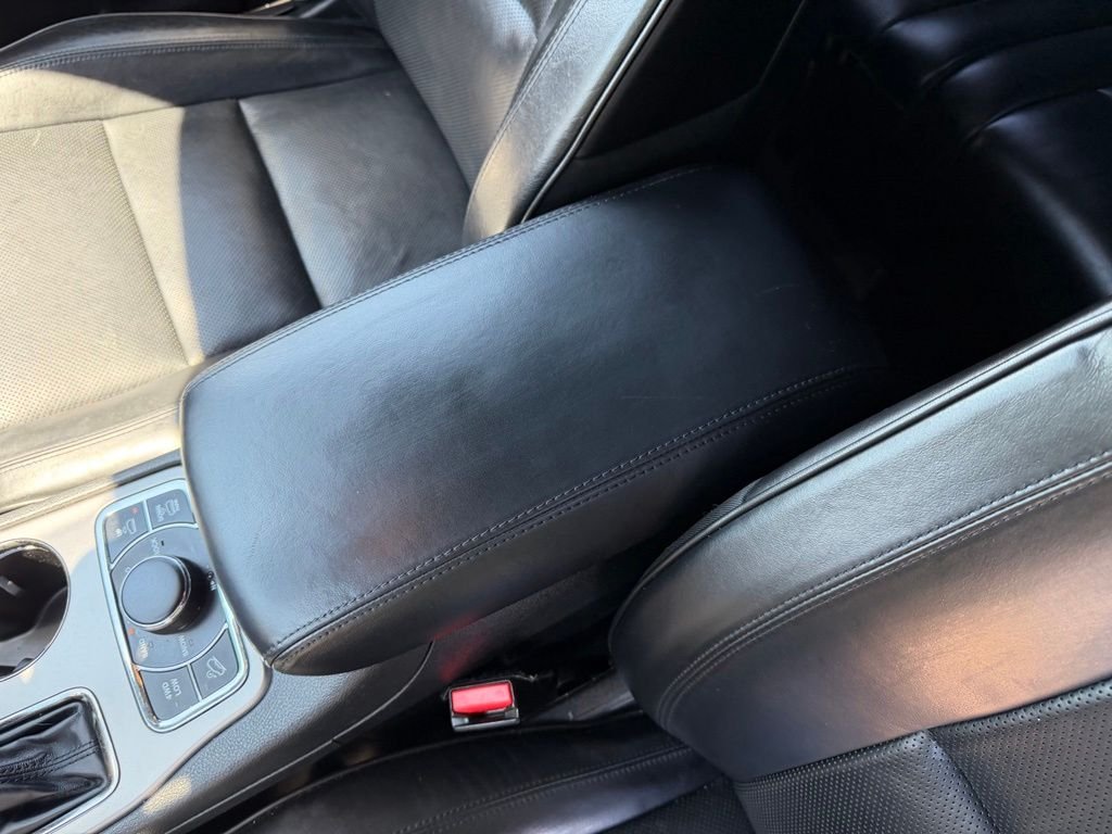Used 2018 Sangria Metallic Clearcoat Jeep Overland image 38