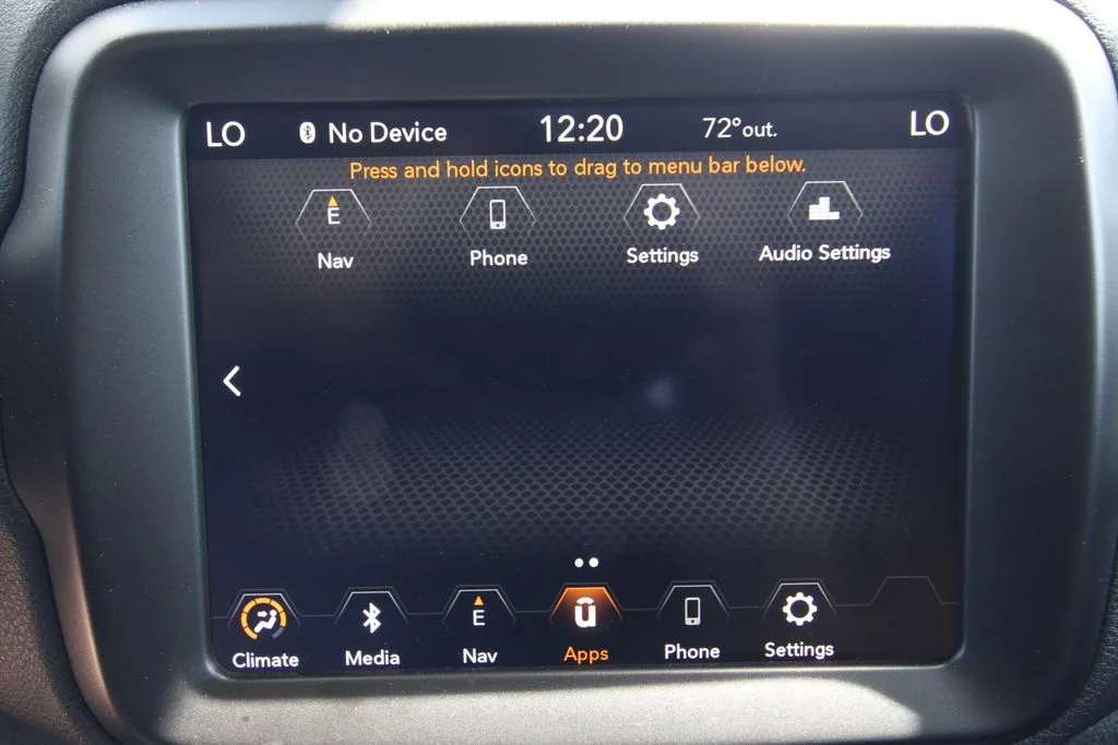 Used 2023 Gray Jeep Latitude image 33