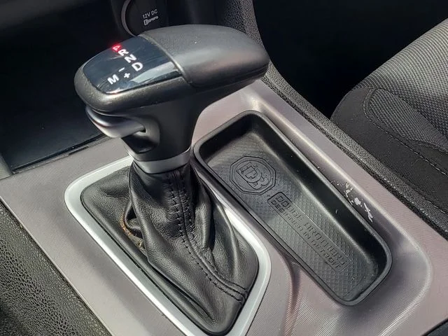 Used 2022 Black Dodge SXT image 27