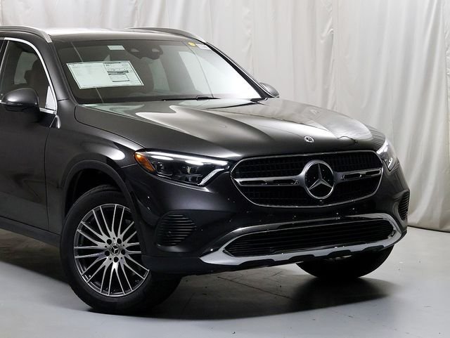New 2027 Graphite Grey Metallic Mercedes-Benz GLC 300 image 2
