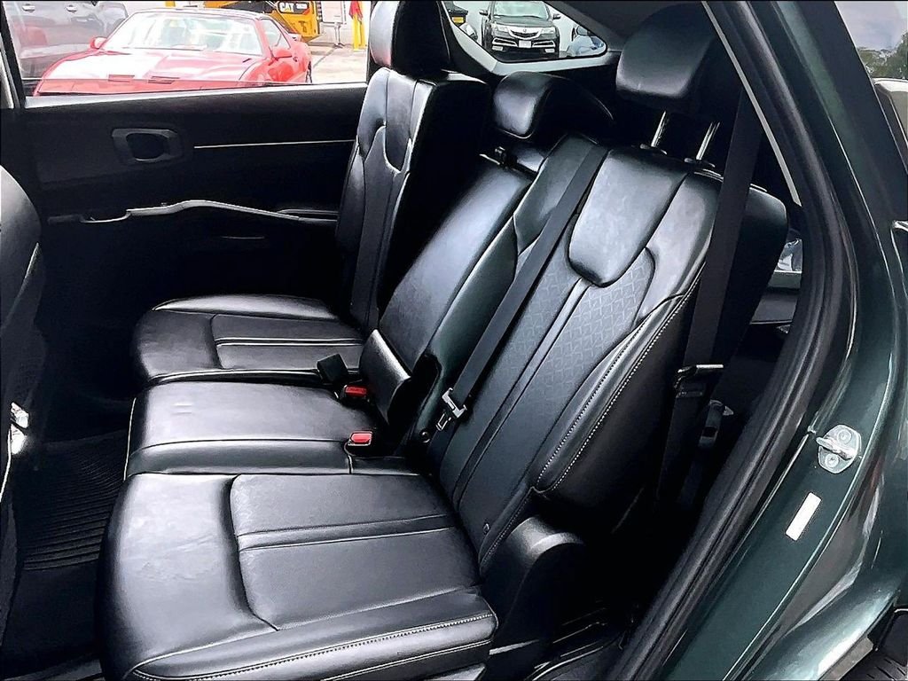 Used 2023 Green Kia X-Line S image 14
