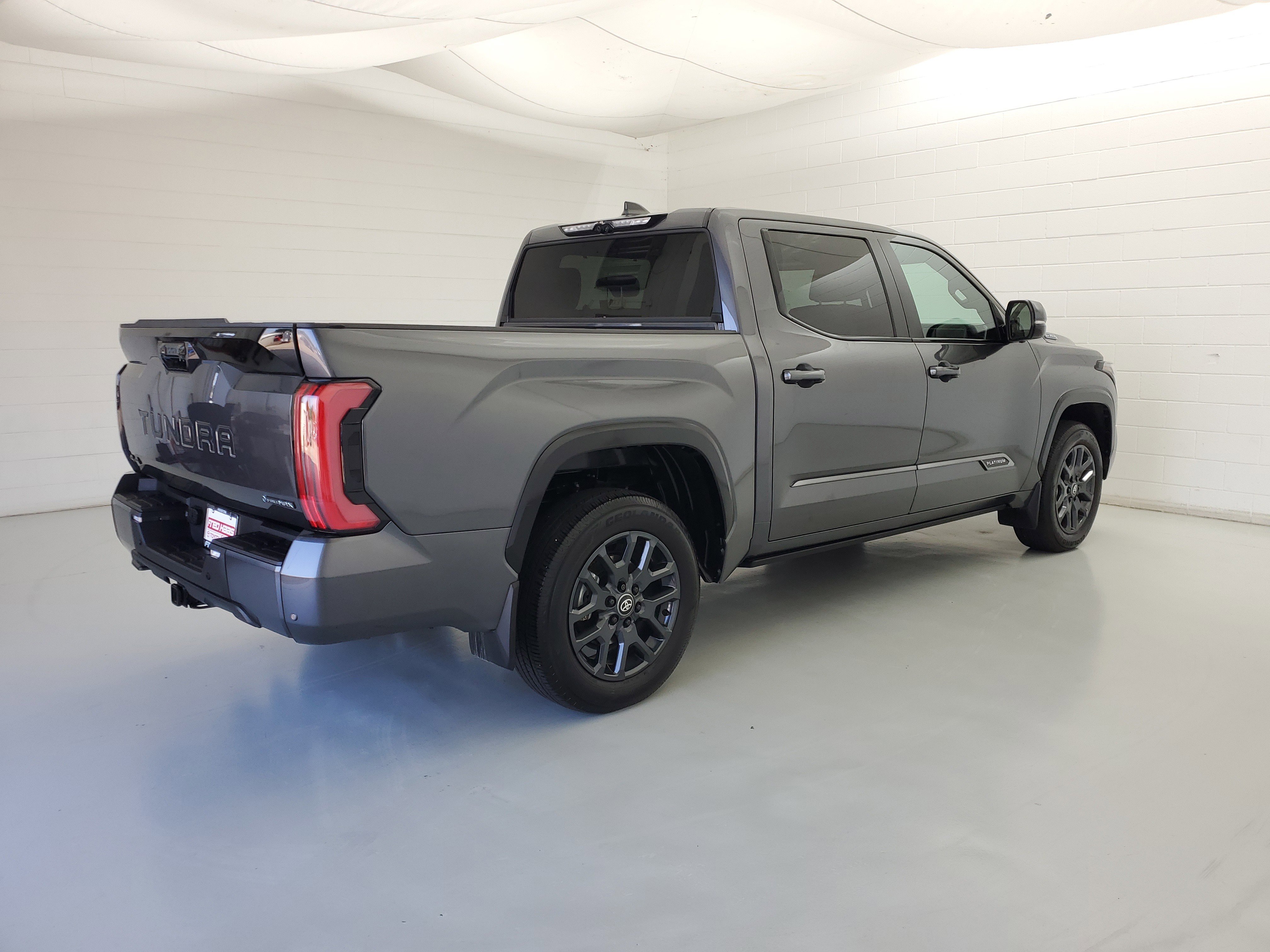 Used 2025 Magnetic Gray Metallic Toyota Platinum image 5