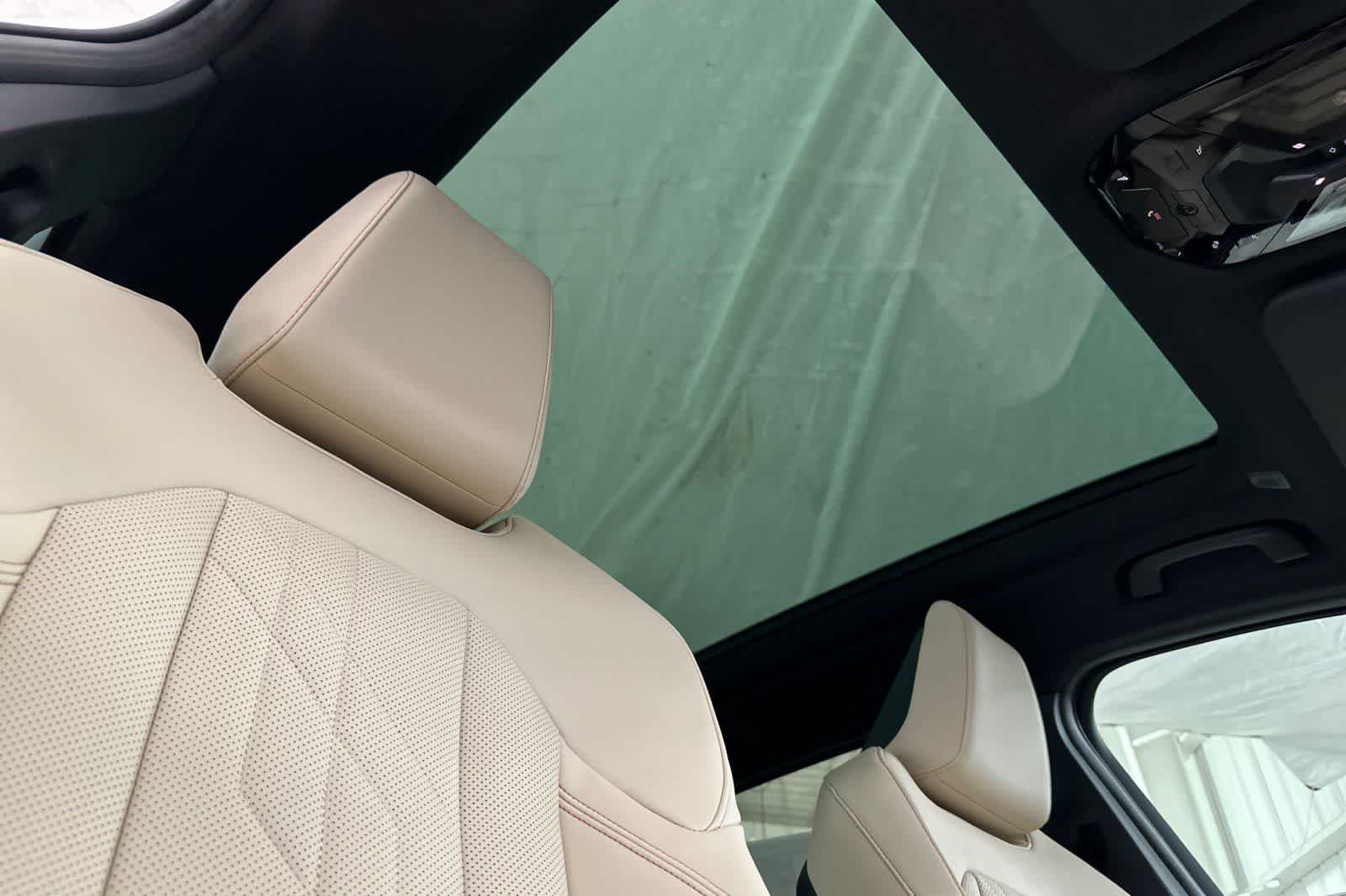 Used 2026 Mineral White Metallic BMW 30 xDrive image 17