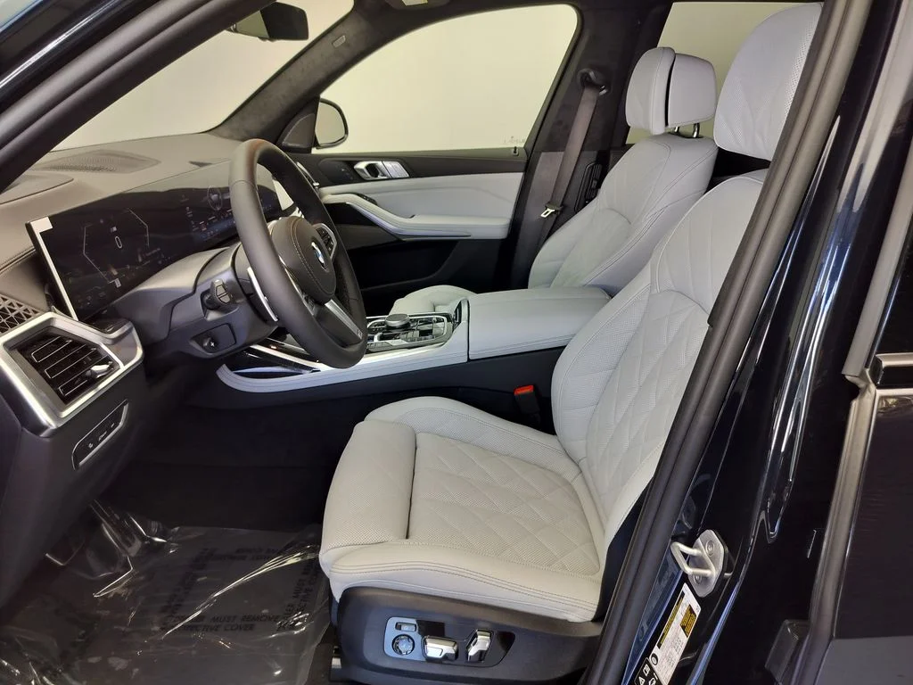 New 2027 Carbon Black Metallic BMW xDrive40i image 8