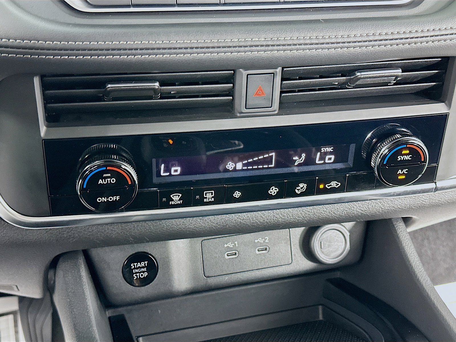2024 Nissan Rogue SV - Photo 20