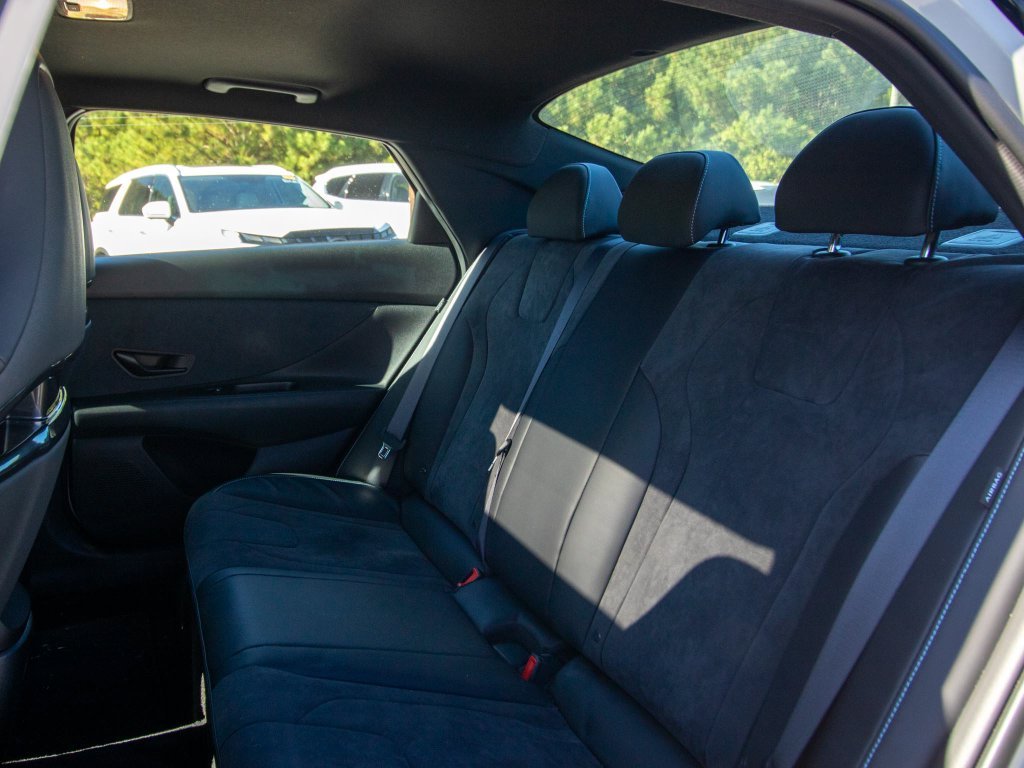 Used 2025 Gray Hyundai Base image 10