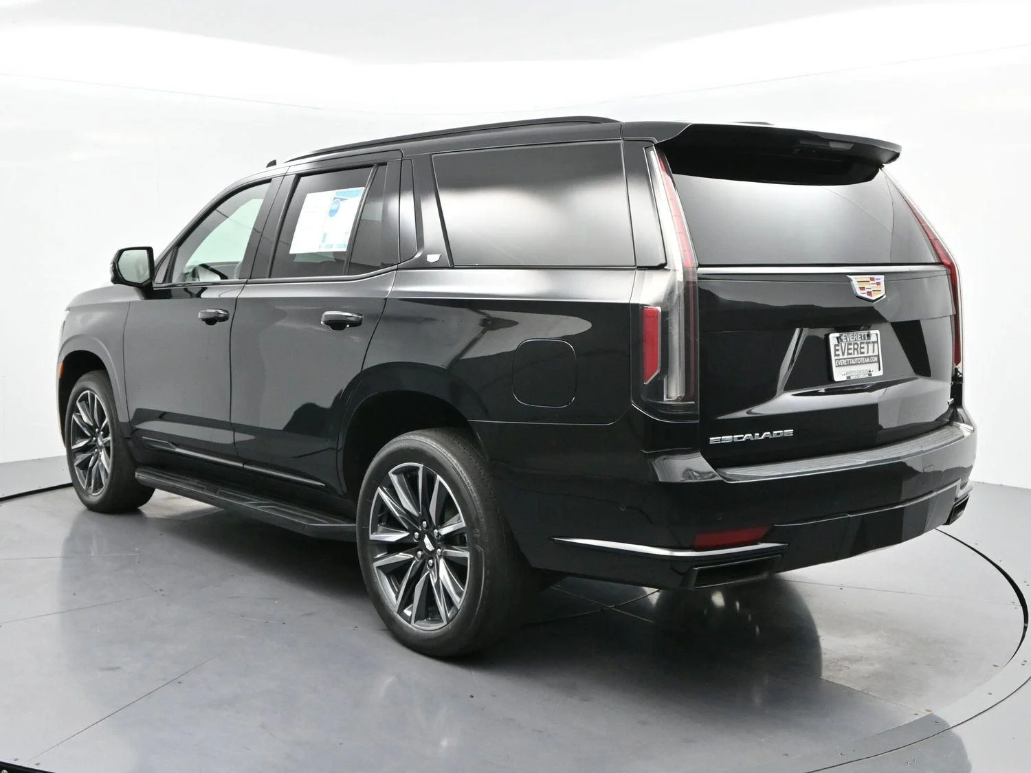 Used 2023 Black Raven Cadillac Sport image 5