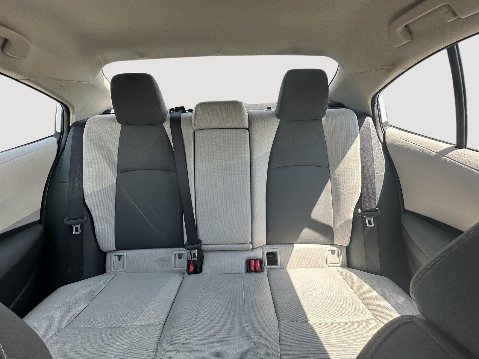 2022 Toyota Corolla LE - Photo 12