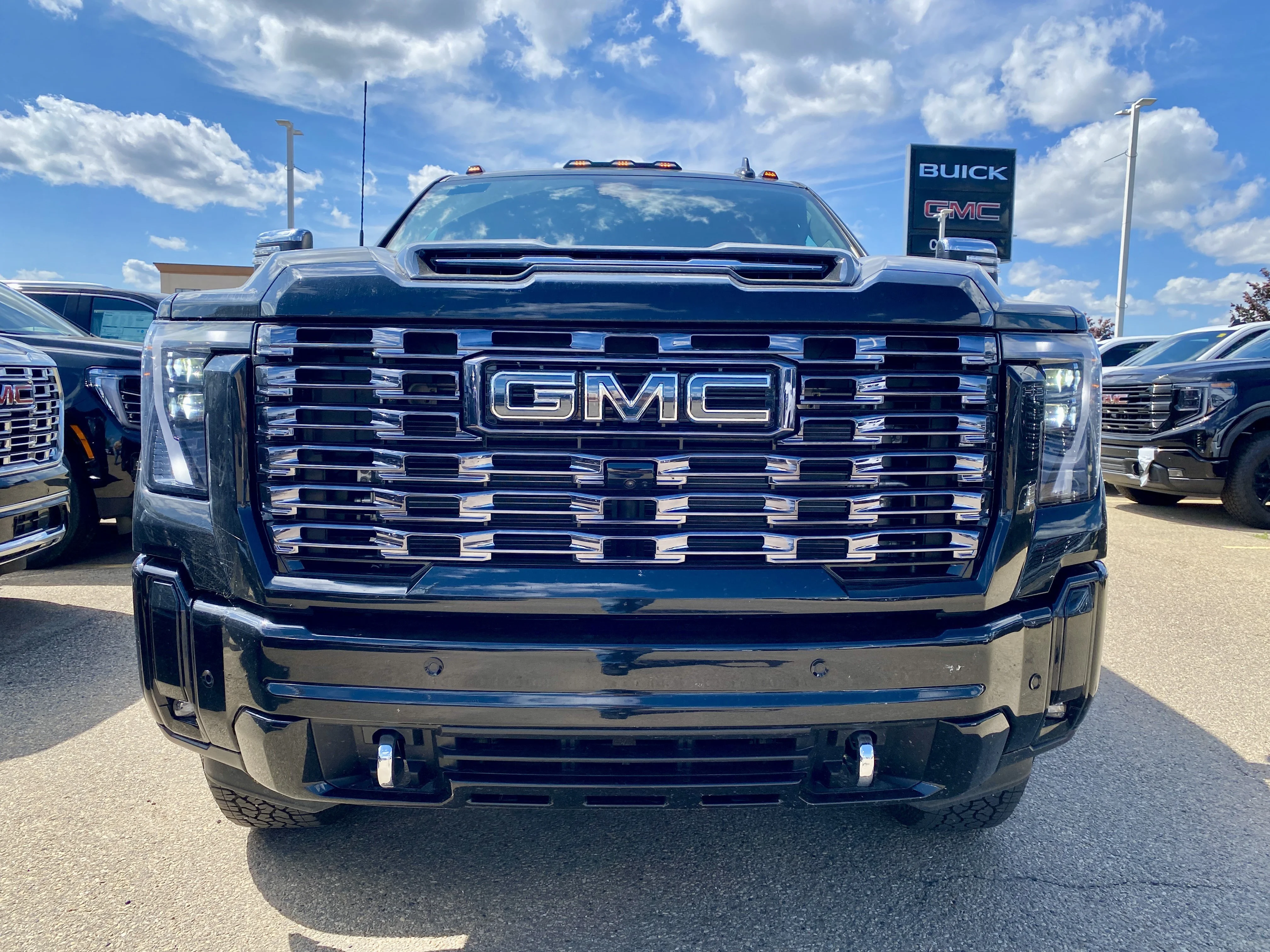 New 2026 ONYX BLACK GMC Denali Ultimate image 9