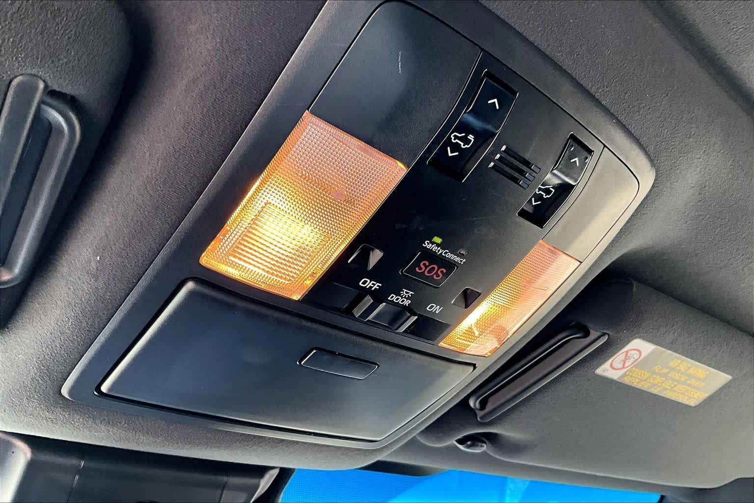 Used 2021 Starfire Pearl Lexus Premium image 34