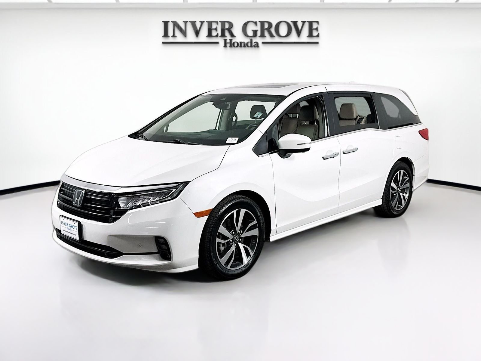 2023 Honda Odyssey Touring's photo