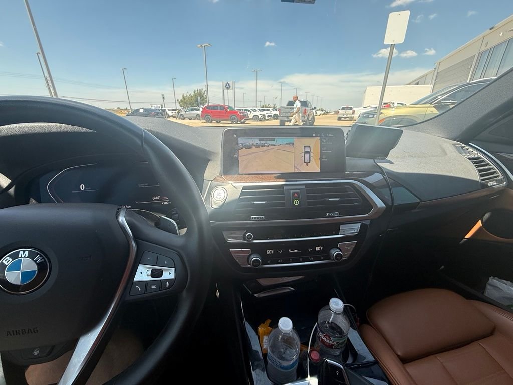 Used 2021 White Metallic BMW sDrive30i image 11