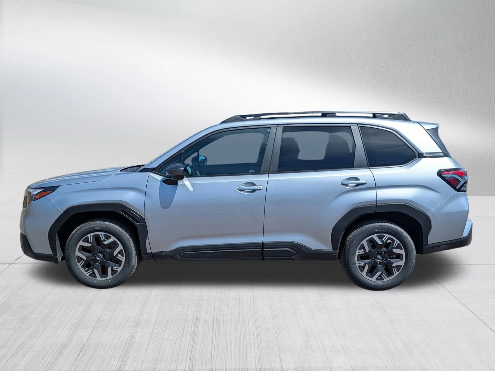 Certified Used 2026 Ice Silver Metallic Subaru Premium image 4