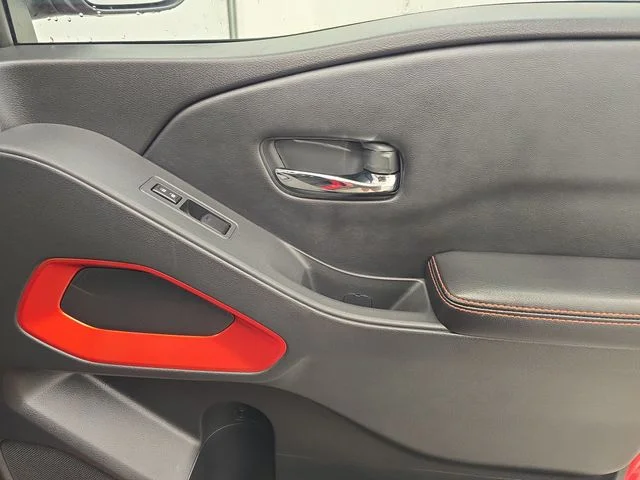 Used 2025 Red Alert Nissan PRO-4X image 12