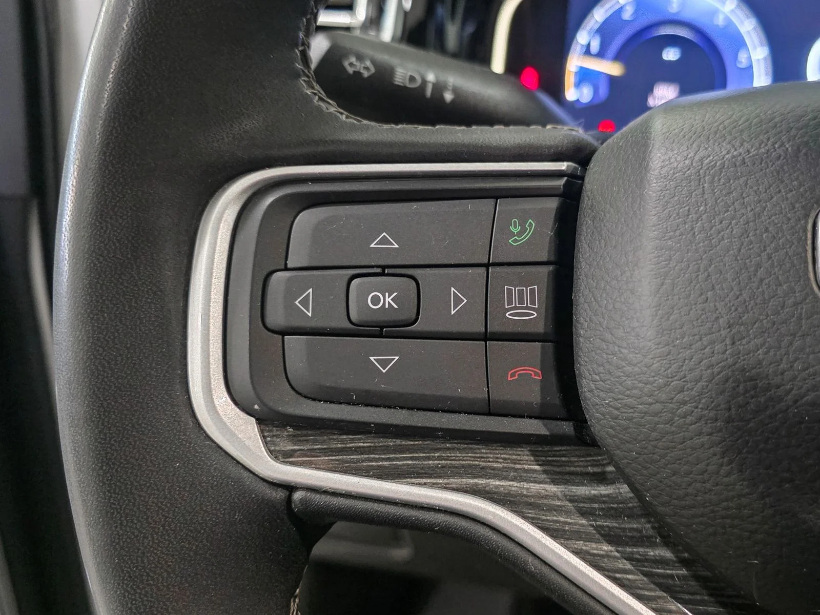 Used 2022 White Jeep Series III image 37