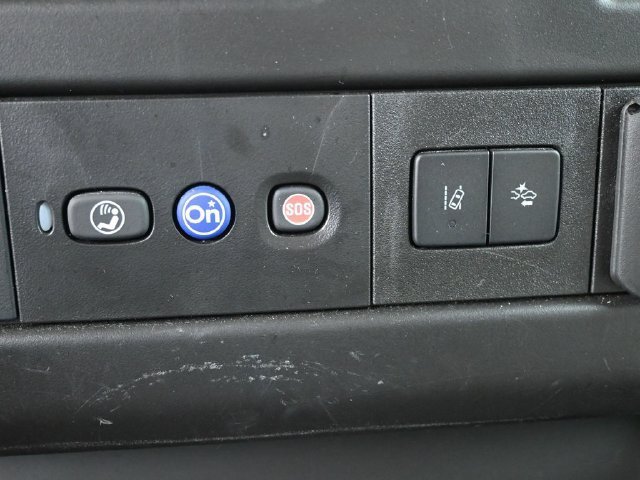 2024 Chevrolet Express Passenger LT - Photo 24