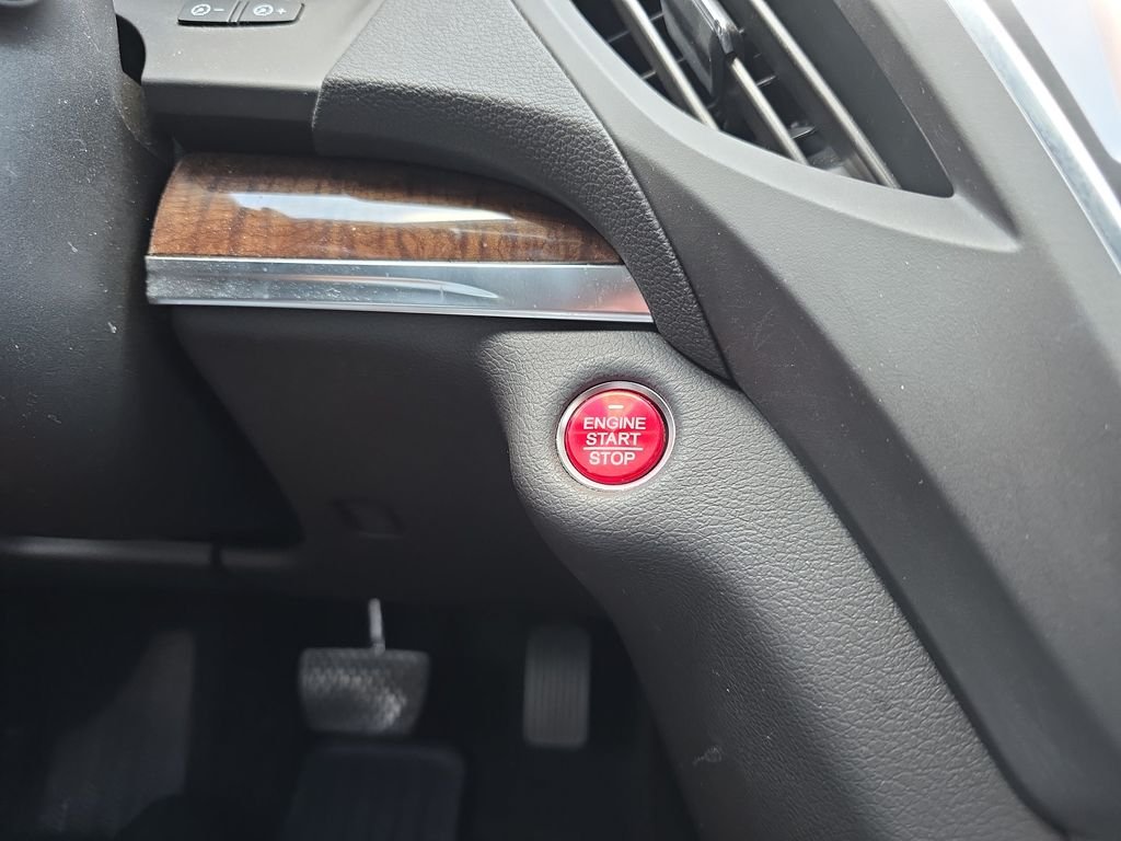 Used 2019  Acura 3.5L image 23