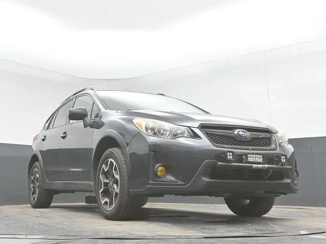 Used 2016 Gray Subaru 2.0i Premium image 26