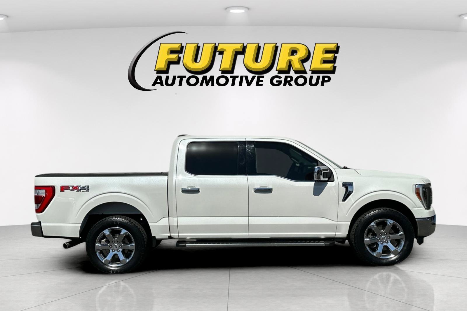 Used 2021 White Ford Lariat image 2
