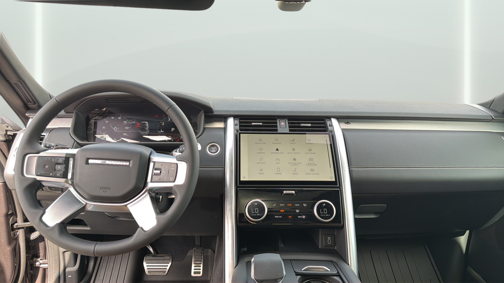 New 2026 Charente Grey Land Rover Dynamic SE image 19