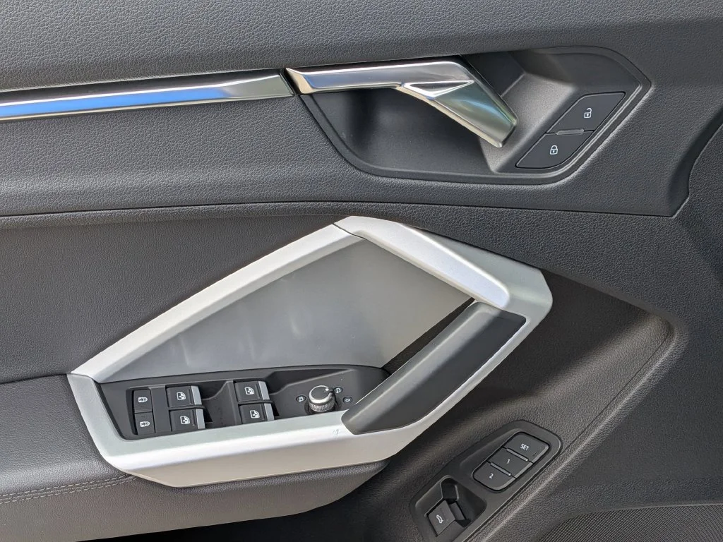 Used 2023  Audi Premium image 14